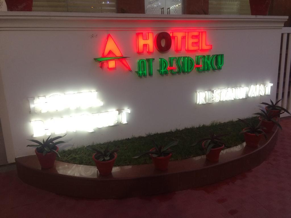 Fabhotel D75 At Residency Ghaziabad Luaran gambar